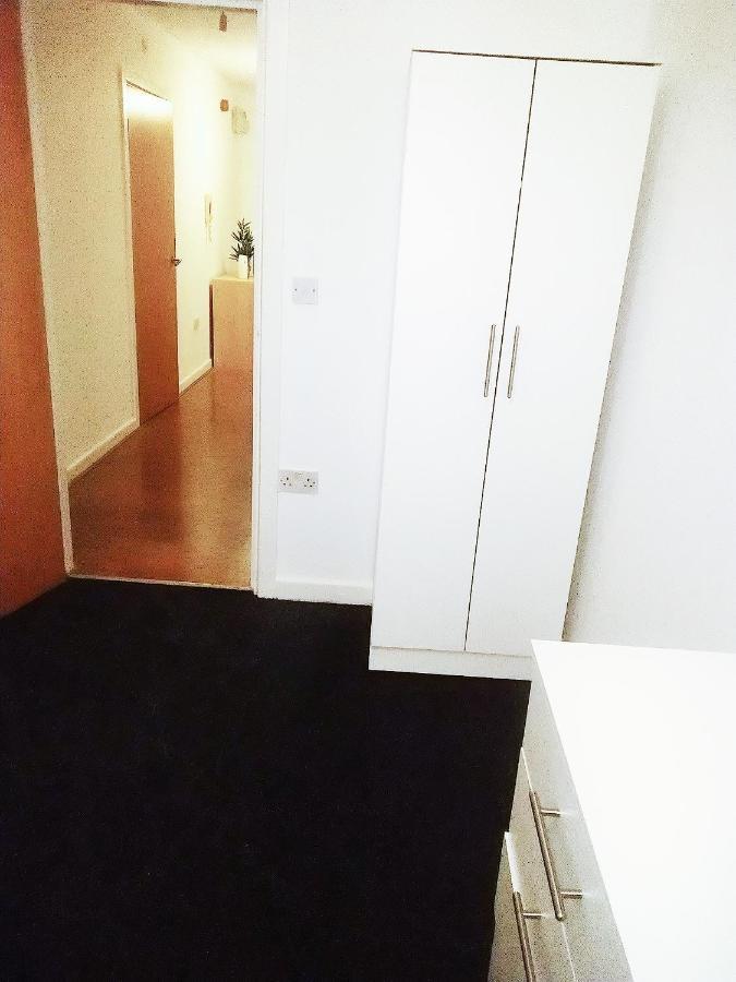 Double Room Close To Bradford University And City Centre מראה חיצוני תמונה