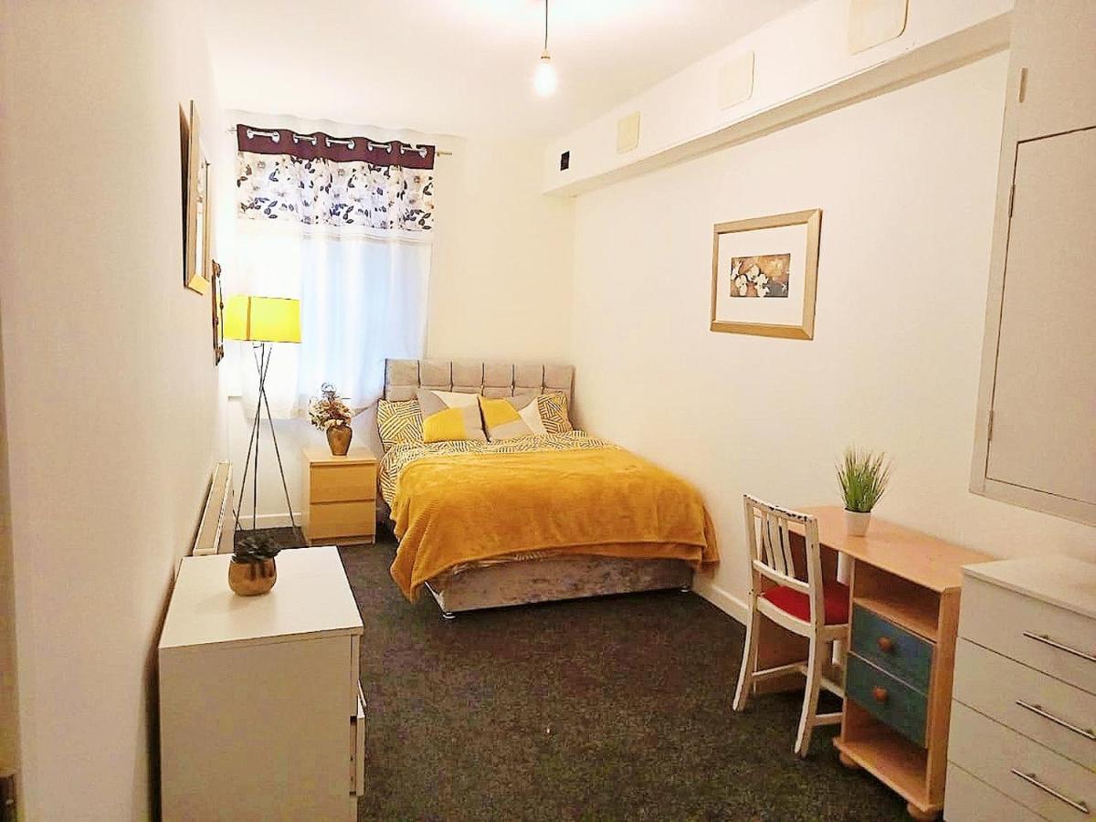 Double Room Close To Bradford University And City Centre מראה חיצוני תמונה