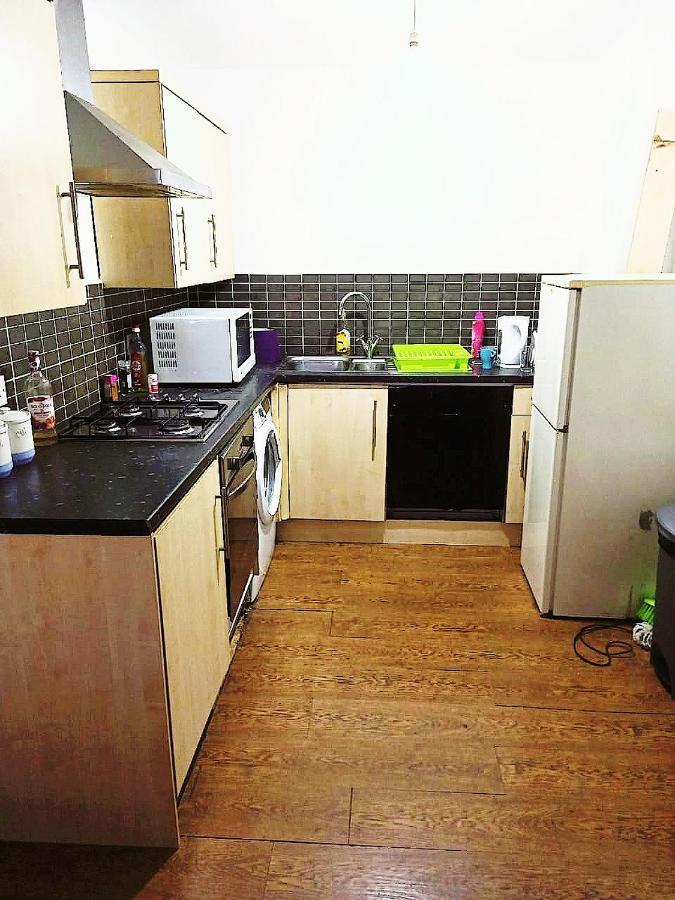 Double Room Close To Bradford University And City Centre מראה חיצוני תמונה
